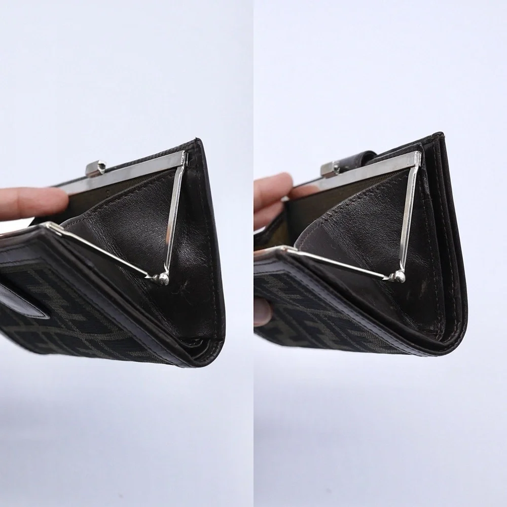 🍓FENDI Zucca Compact Wallet
